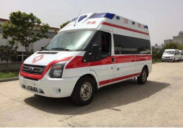 镇巴县救护车租赁