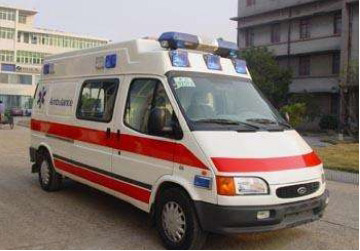 镇巴县救护车租赁